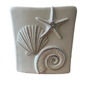 Seashell tissue box